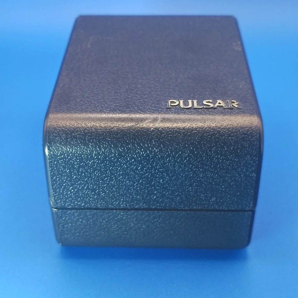 Vintage 1988 Pulsar by‎ Seiko Day Date 35mm Mens Quartz Dress Watch Full Box Set